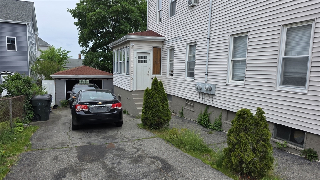 155 Grant Street Fall River, MA 02721 - Photo 3 of 32