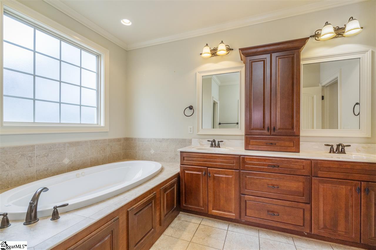 104 Martele Court Simpsonville, SC 29680 - Photo 7 of 17