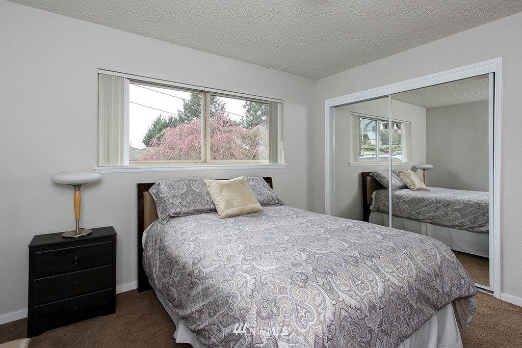 1108 North 36th Street Renton, WA 98056 - Photo 17 of 23