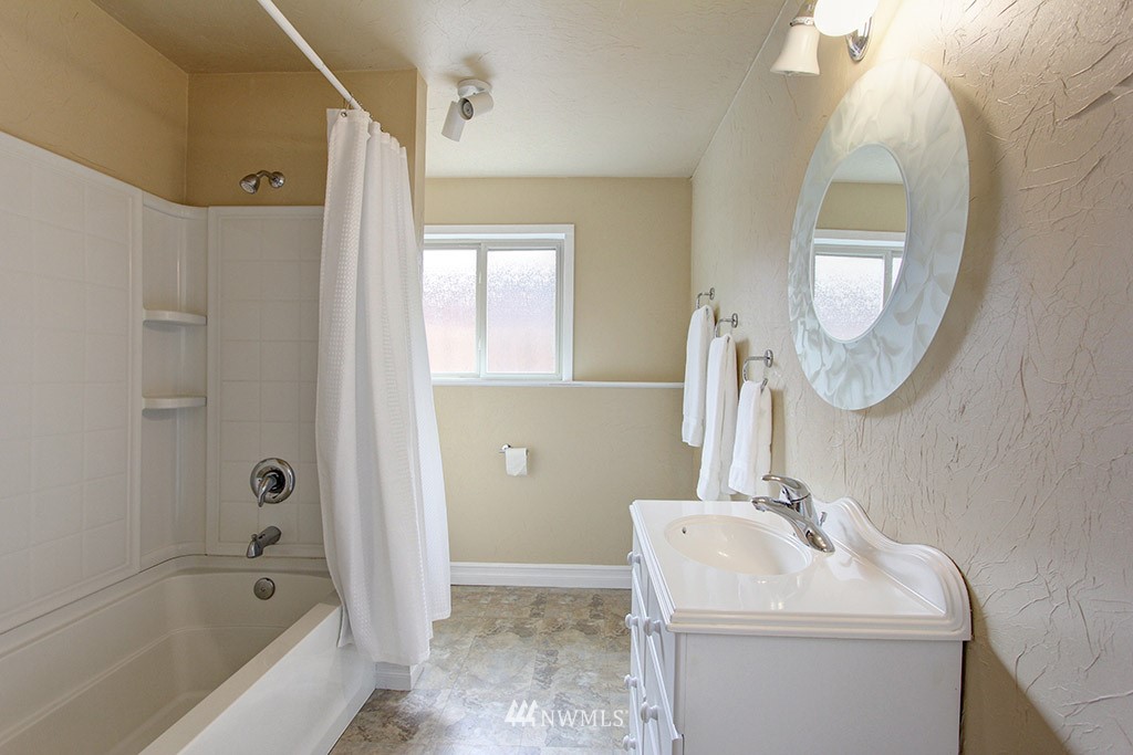 1108 North 36th Street Renton, WA 98056 - Photo 19 of 23