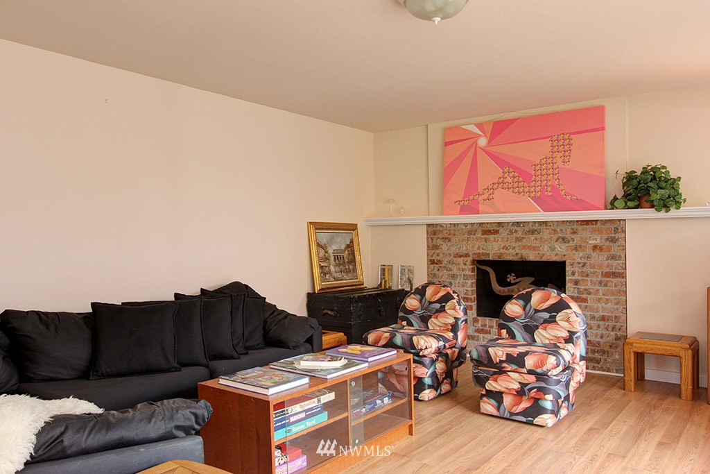 1108 North 36th Street Renton, WA 98056 - Photo 10 of 23