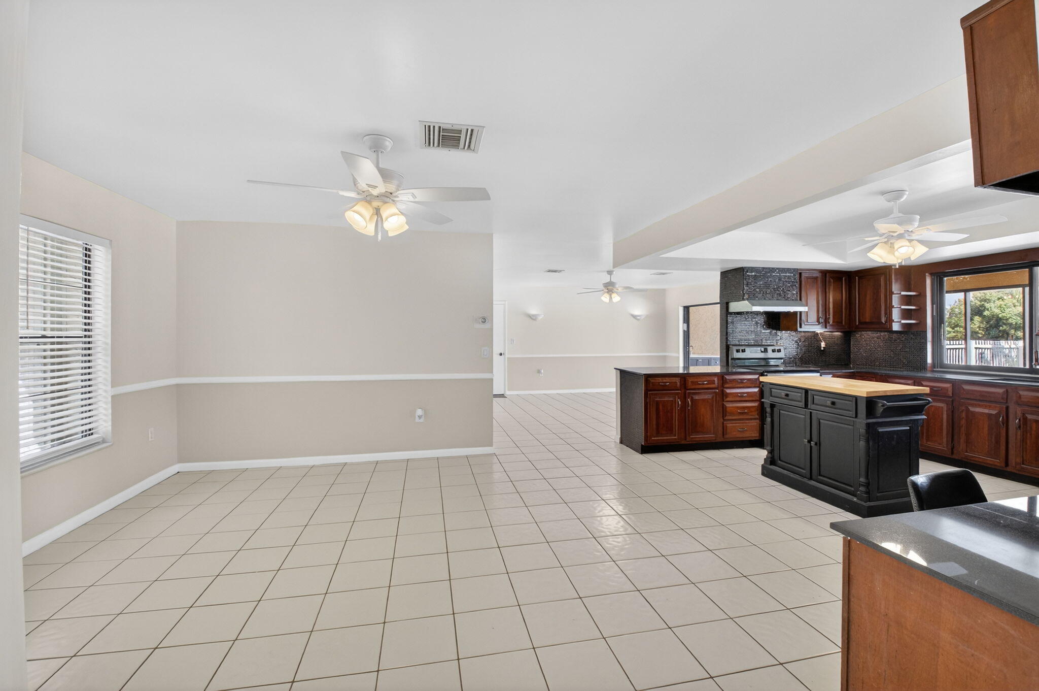 10157 La Reina Road Delray Beach, FL 33446 - Photo 16 of 74 15-web-or-mls-DSC_9597