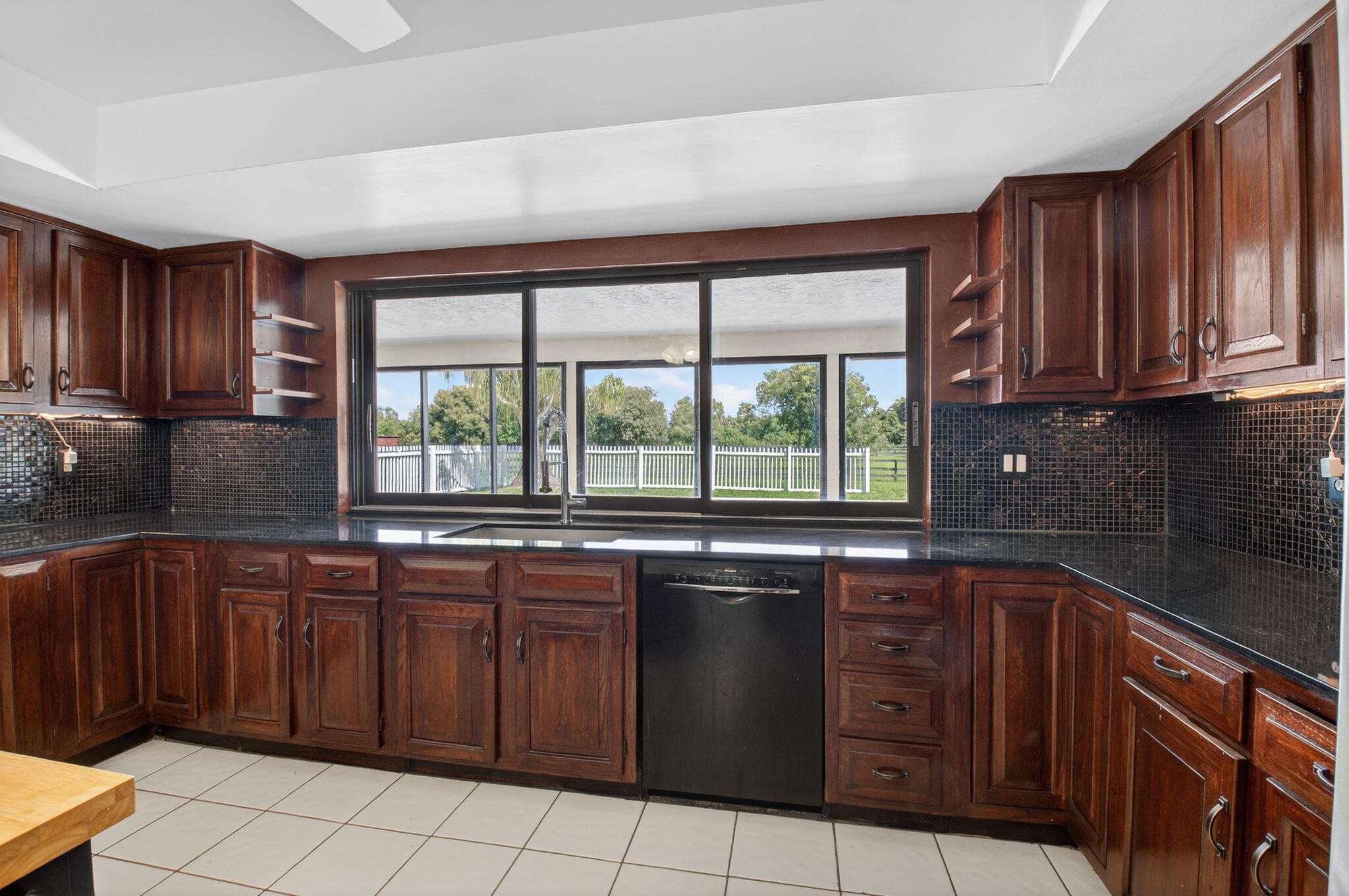 10157 La Reina Road Delray Beach, FL 33446 - Photo 22 of 74 21-web-or-mls-DSC_9625