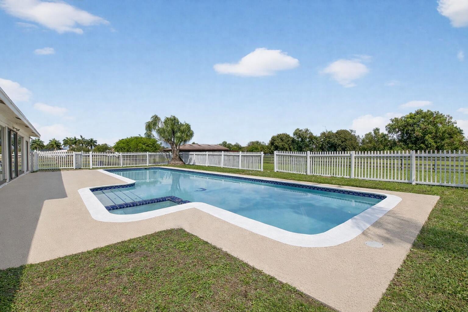 10157 La Reina Road Delray Beach, FL 33446 - Photo 50 of 74 Pool pic 2