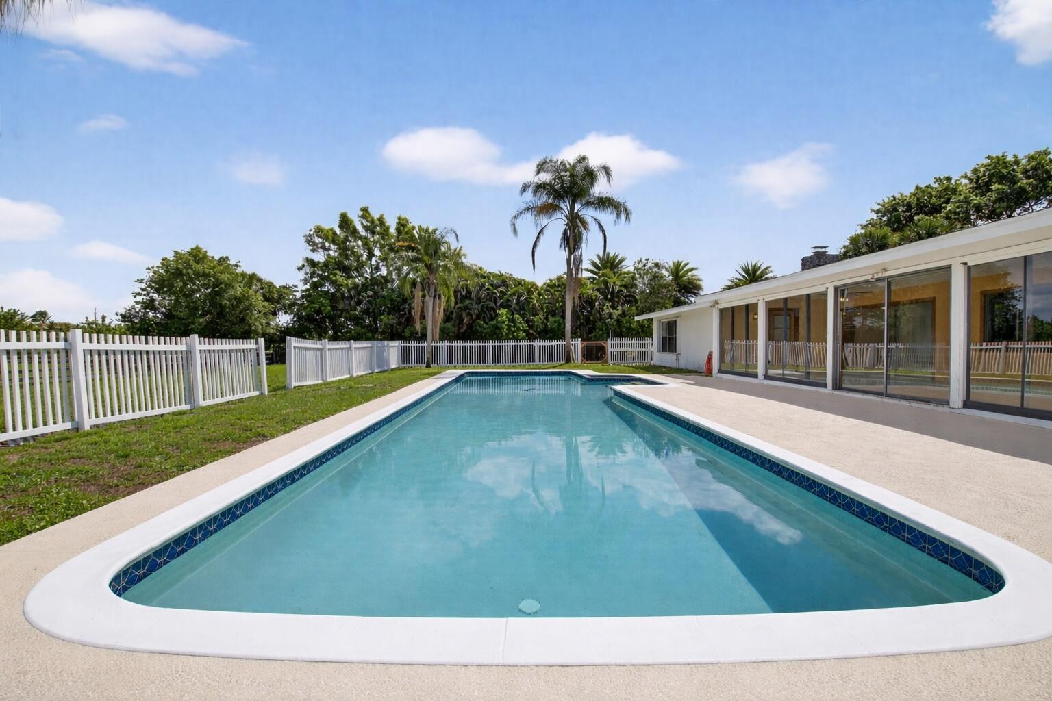 10157 La Reina Road Delray Beach, FL 33446 - Photo 53 of 74 Pool Pic 5