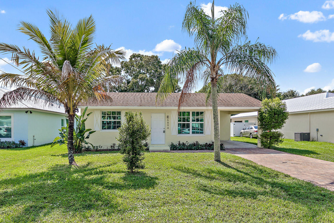 6894 3rd Street Jupiter, FL 33458 - Photo 1 of 12 Front