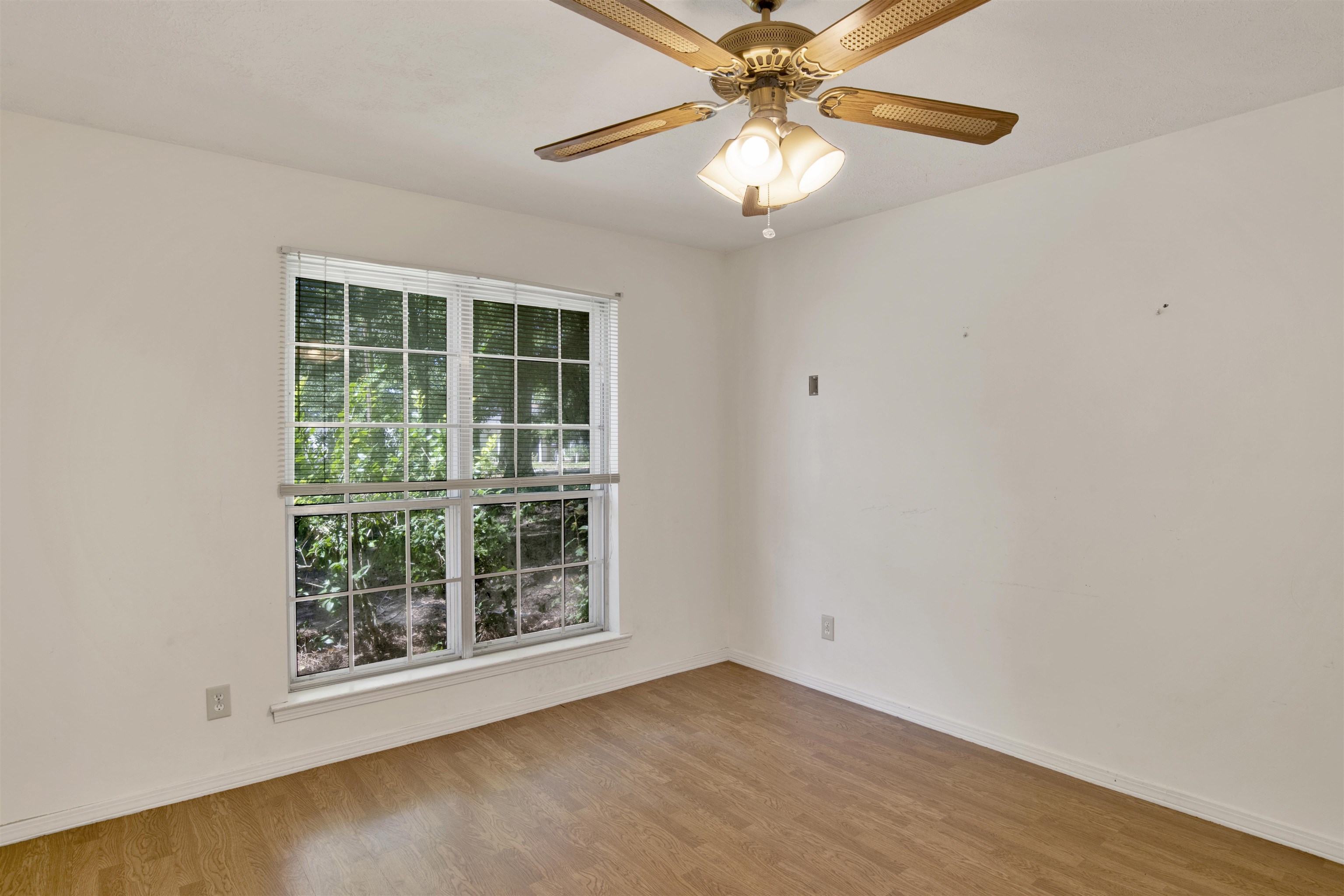 109 Paige Circle Daphne, AL 36526 - Photo 15 of 46 Dining Room