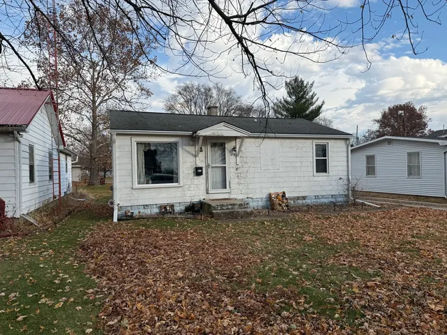 $104,000 | 612 South Church Street, Gibson City, IL 60936