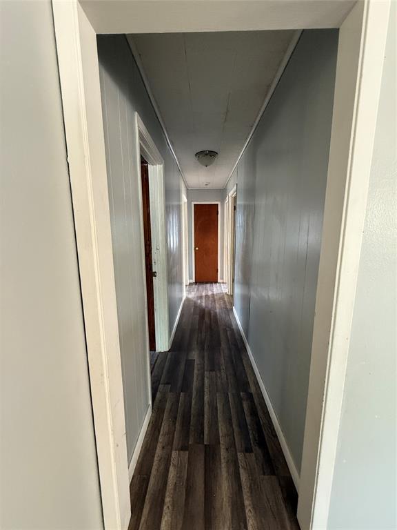 701 Perry Street Santa Anna, TX 76878 - Photo 11 of 13 a view of a hallway