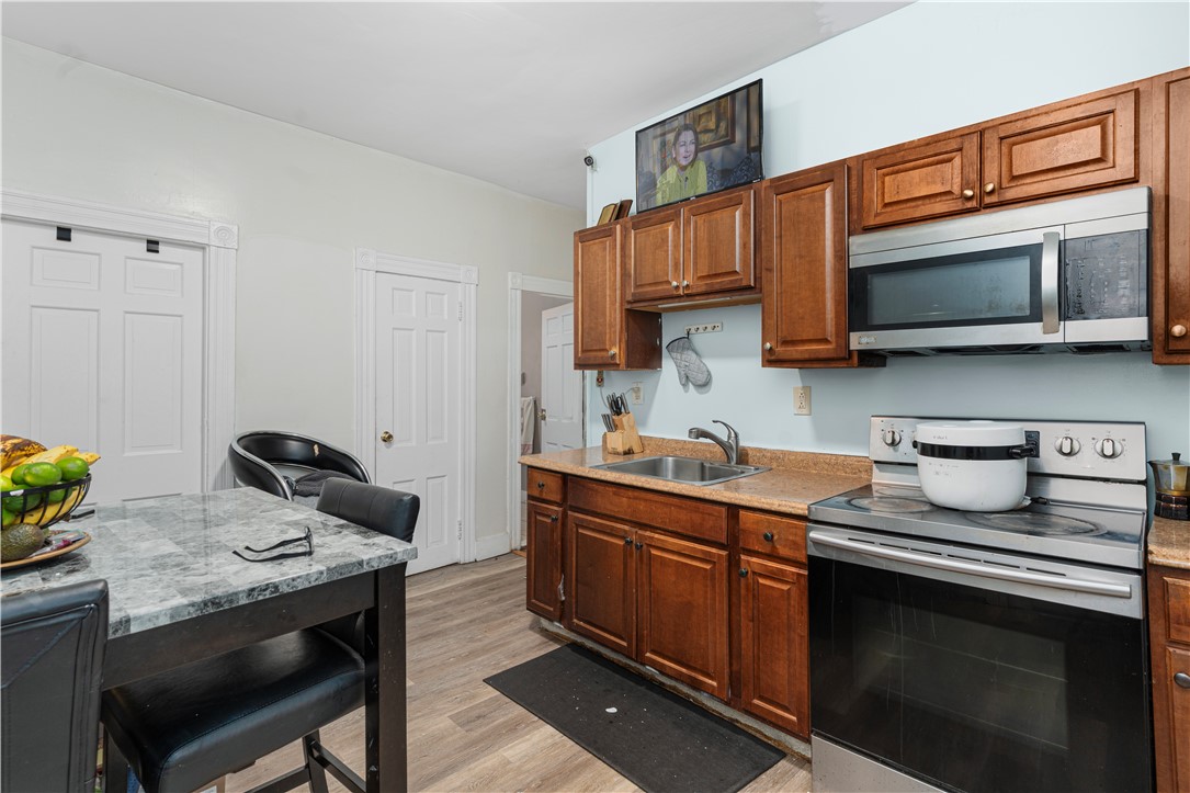 332 Academy Avenue Providence, RI 02908 - Photo 12 of 23