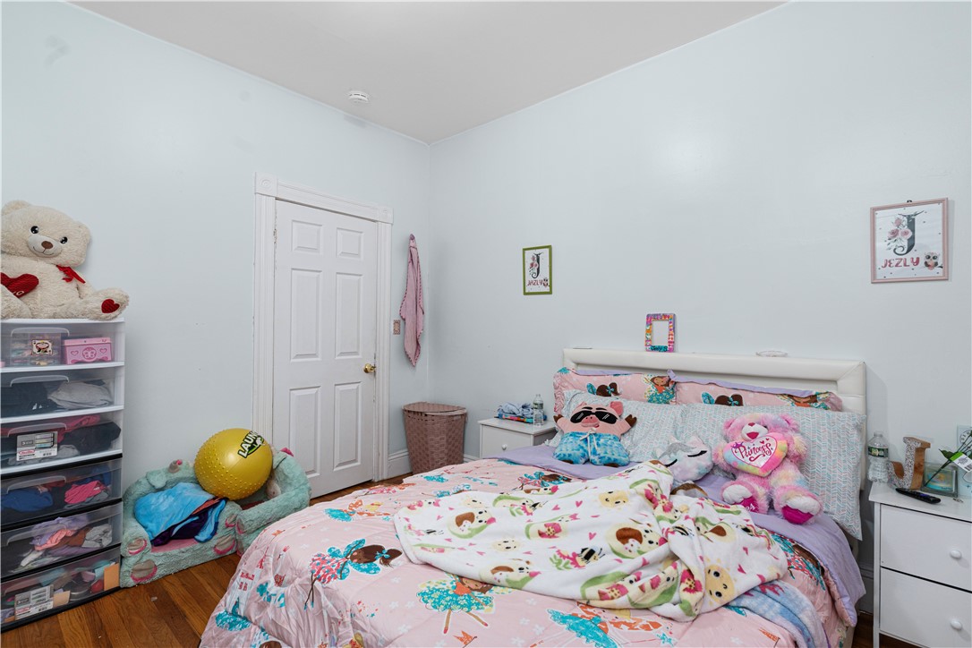 332 Academy Avenue Providence, RI 02908 - Photo 18 of 23