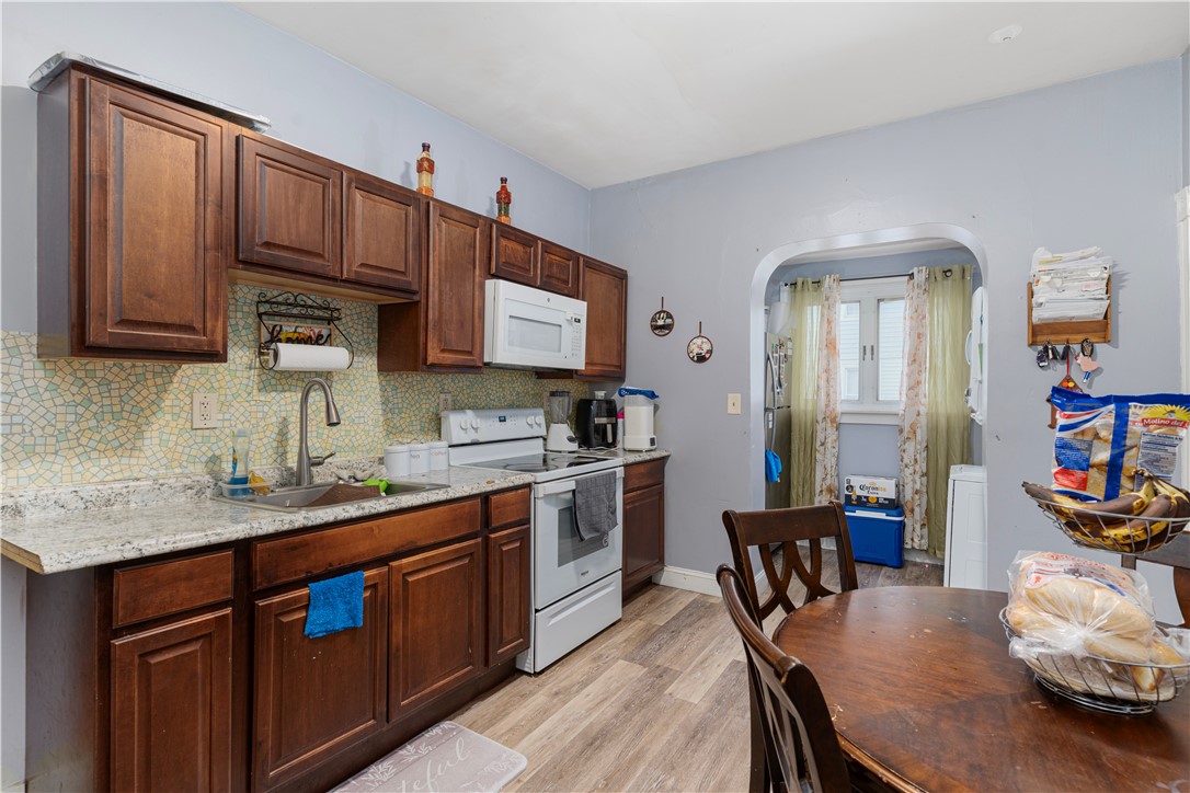 332 Academy Avenue Providence, RI 02908 - Photo 21 of 23