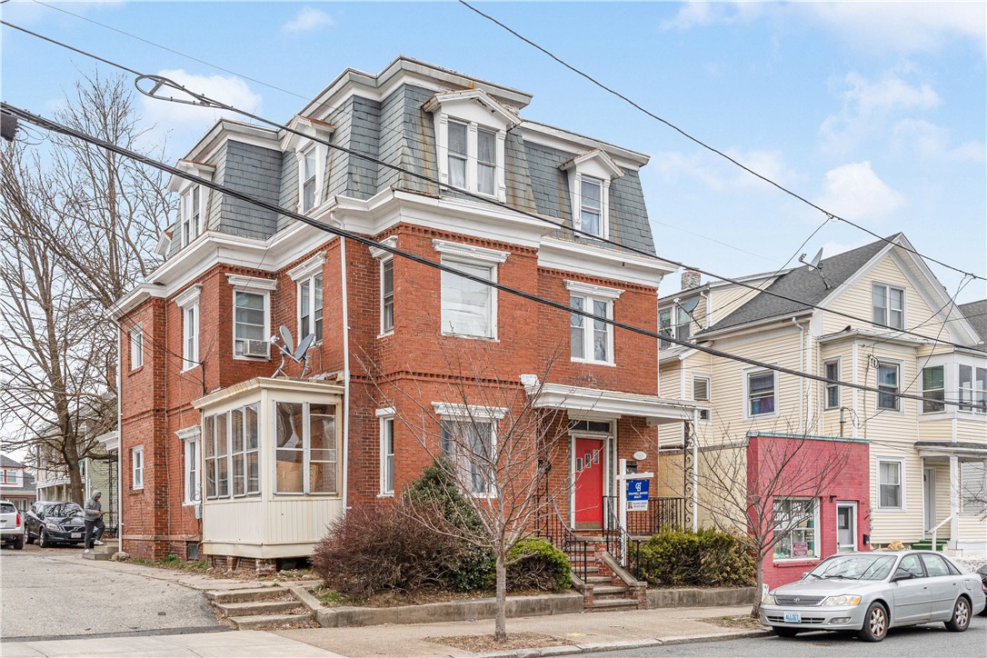 332 Academy Avenue Providence, RI 02908 - Photo 3 of 23