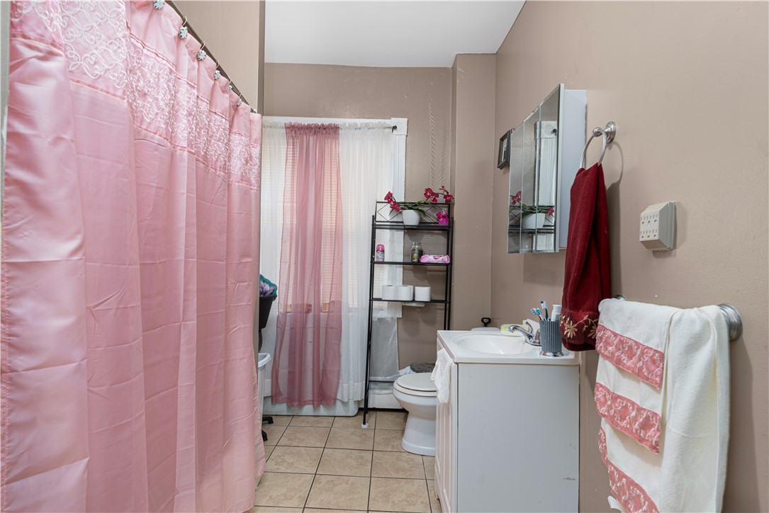 332 Academy Avenue Providence, RI 02908 - Photo 6 of 23