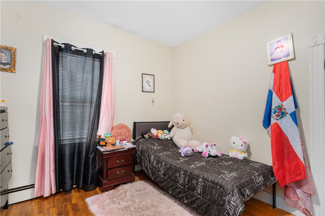332 Academy Avenue Providence, RI 02908 - Photo 7 of 23