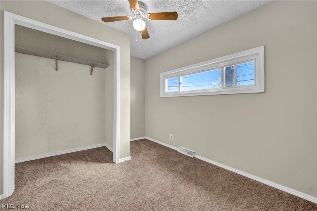 2727 McElwain Road Akron, OH 44312 - Photo 11 of 41 ceiling fan