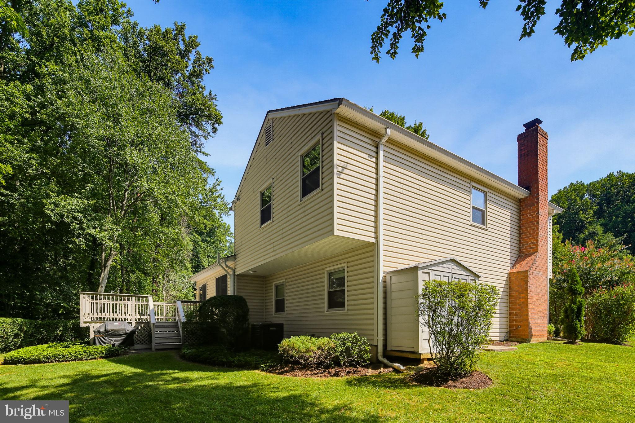 1548 Winding Waye Lane Silver Spring, MD 20902 - Photo 5 of 42 Gallery Image 5