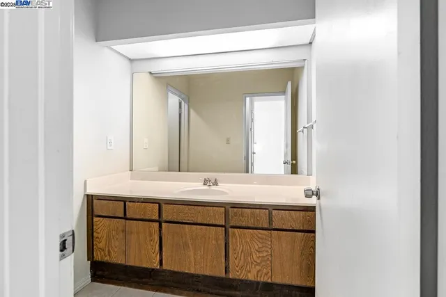 $3,850 | 1115 Camino Del Valle, Alameda, CA 94502