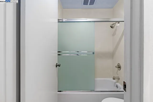 $3,850 | 1115 Camino Del Valle, Alameda, CA 94502