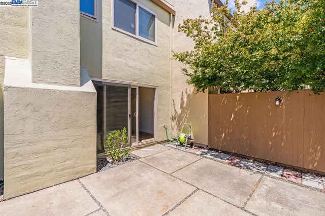 $3,850 | 1115 Camino Del Valle, Alameda, CA 94502