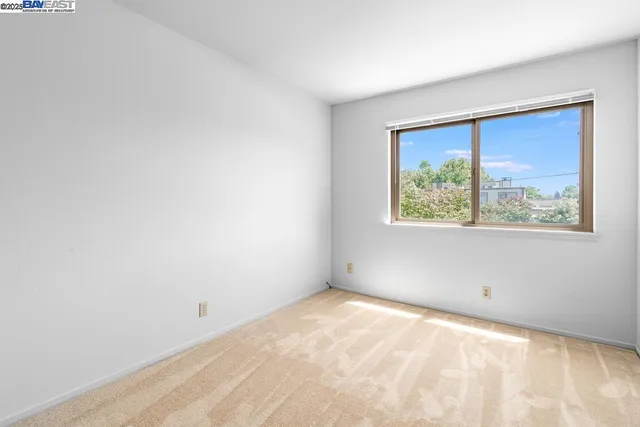 $3,850 | 1115 Camino Del Valle, Alameda, CA 94502