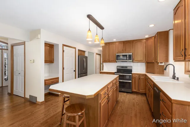 $474,000 | 5361 Cottondale Street Southwest, Wyoming, MI 49519