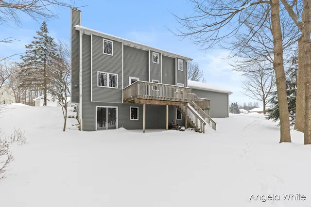 $474,000 | 5361 Cottondale Street Southwest, Wyoming, MI 49519