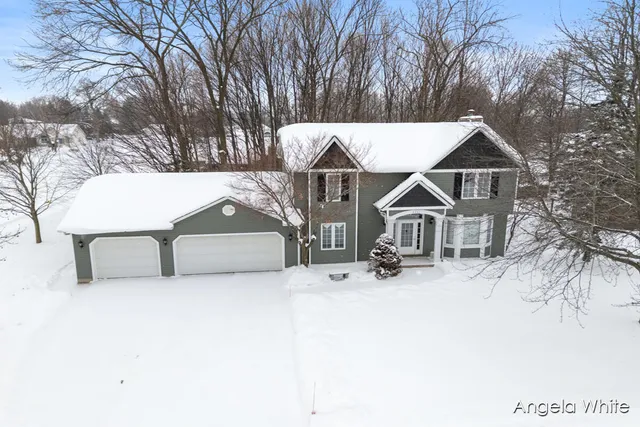 $474,000 | 5361 Cottondale Street Southwest, Wyoming, MI 49519