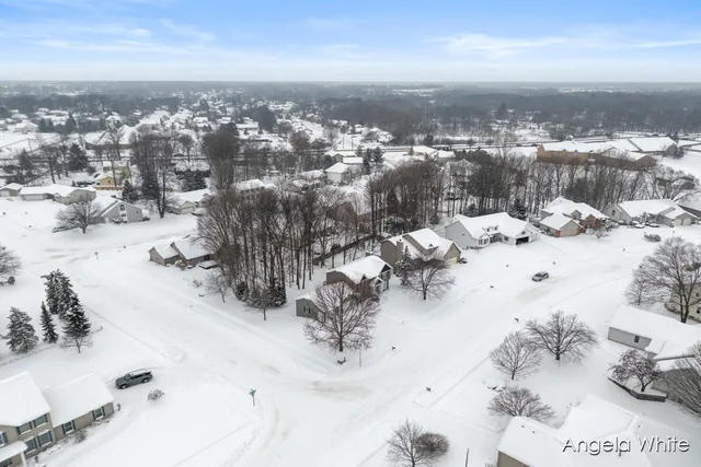 $474,000 | 5361 Cottondale Street Southwest, Wyoming, MI 49519