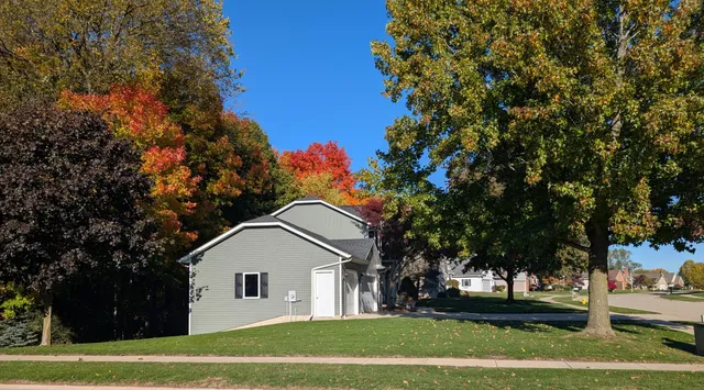 $474,000 | 5361 Cottondale Street Southwest, Wyoming, MI 49519