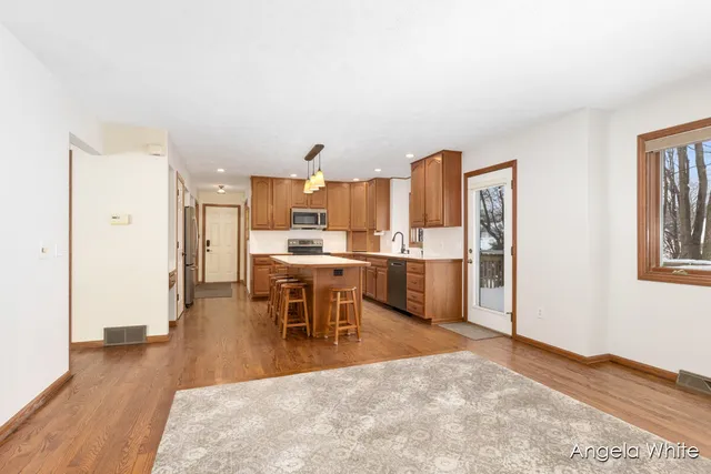 $474,000 | 5361 Cottondale Street Southwest, Wyoming, MI 49519