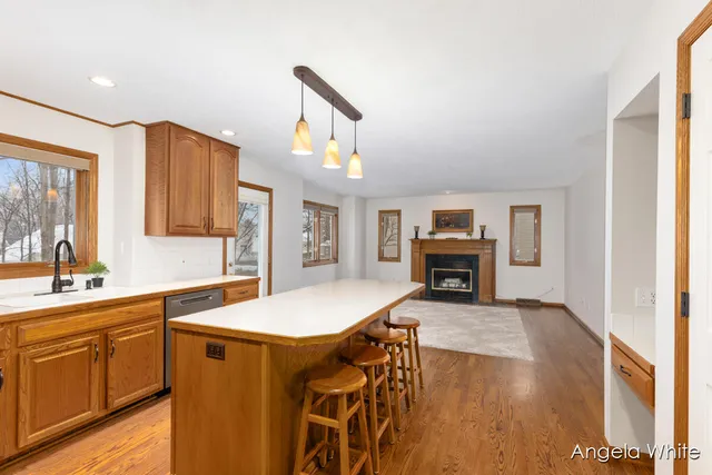 $474,000 | 5361 Cottondale Street Southwest, Wyoming, MI 49519