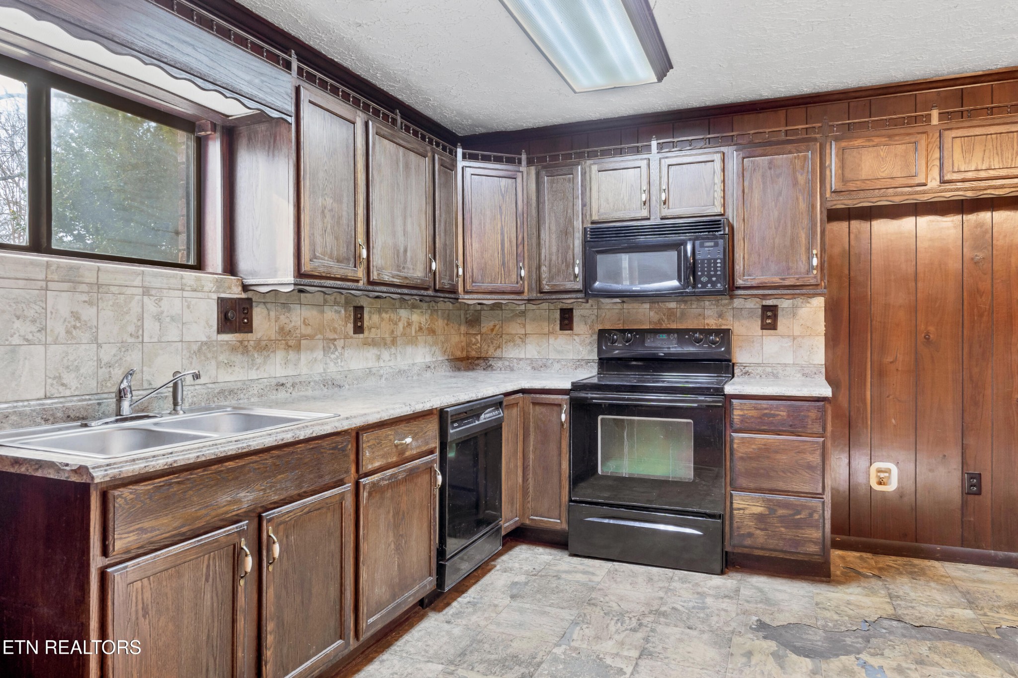 3018 Rambling Road Maryville, TN 37801 - Photo 30 of 41 Gallery Image 30
