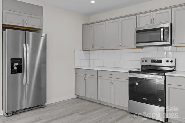 $200,000 | 401 Julius Chambers Avenue, Mount Gilead, NC 27306