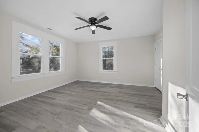 $200,000 | 401 Julius Chambers Avenue, Mount Gilead, NC 27306