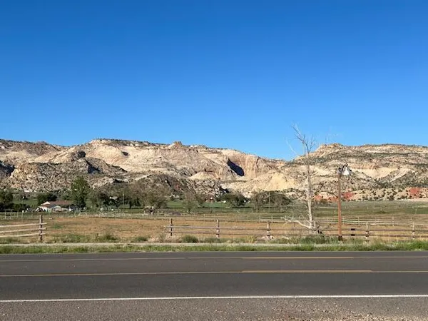 $330,000 | 355 East E Highway, Escalante, UT 84726