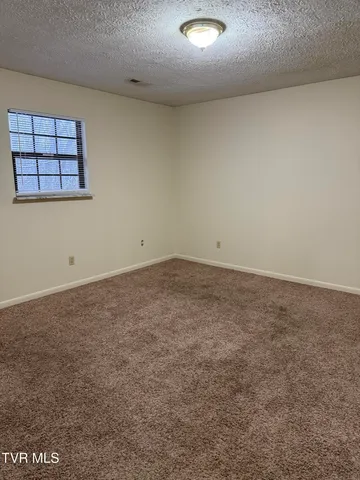 $795 | 146 Green Pond Road, Unit 4, Johnson City, TN 37604