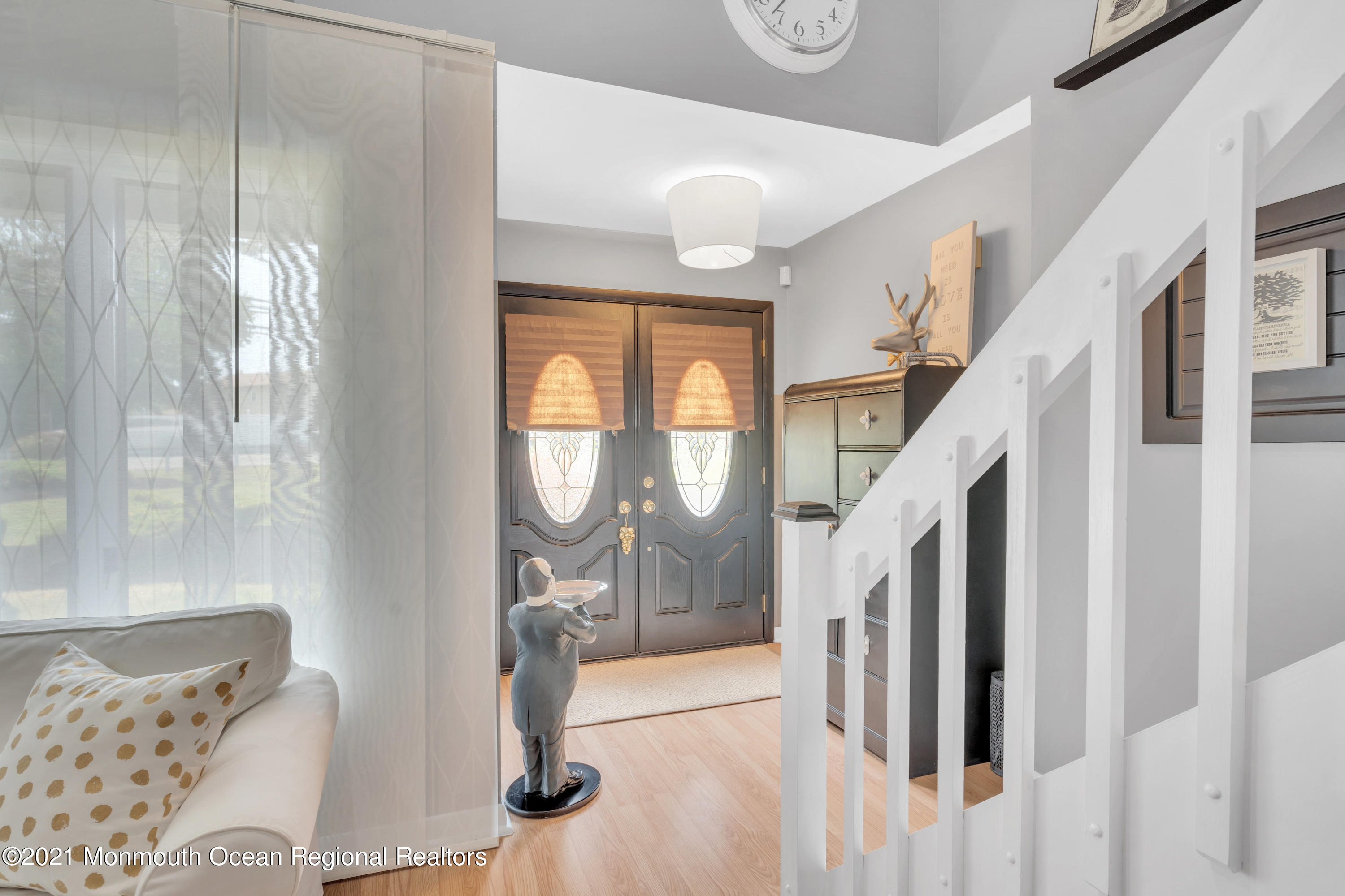 444 Morristown Road Matawan, NJ 07747 - Photo 3 of 40 008_dsc02599
