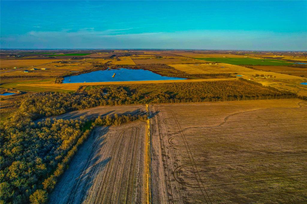 4480 Cen-Tex Loop Temple, TX 76501 - Photo 2 of 38 a view of an ocean