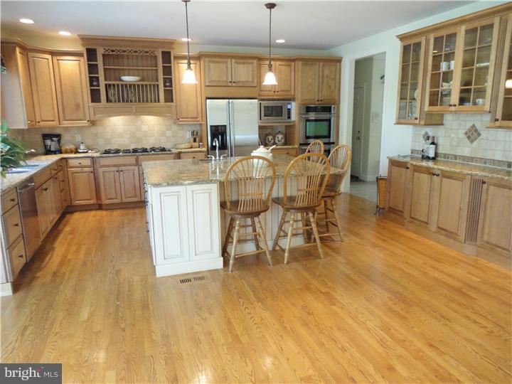 470-478 Media Road Oxford, PA 19363 - Photo 3 of 25 Kitchen