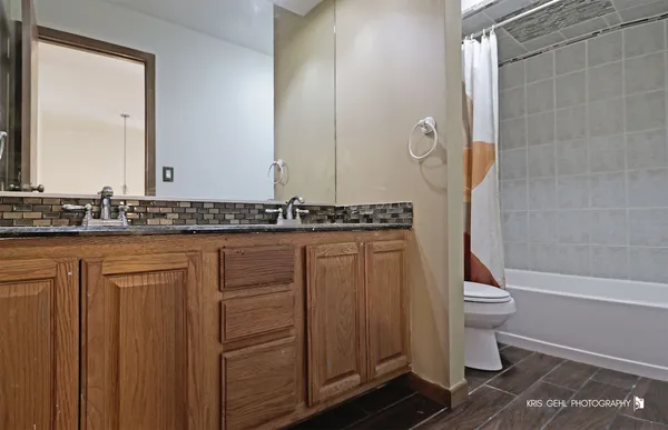 $800,000 | 1191 Hunters Lane, Libertyville, IL 60048