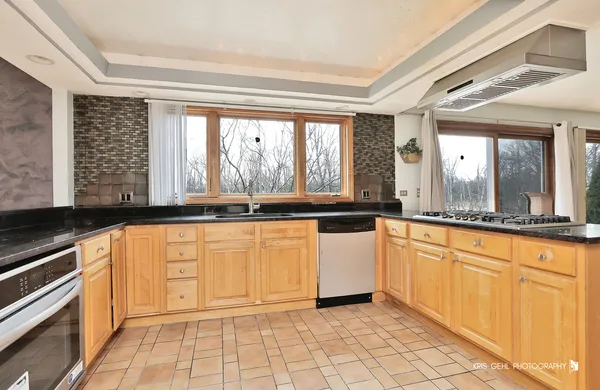 $800,000 | 1191 Hunters Lane, Libertyville, IL 60048