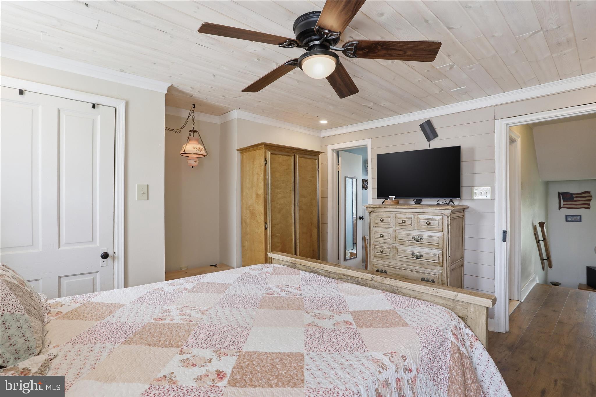 5704 Montgomery Church Road Greencastle, PA 17225 - Photo 19 of 41 Primary Bedroom