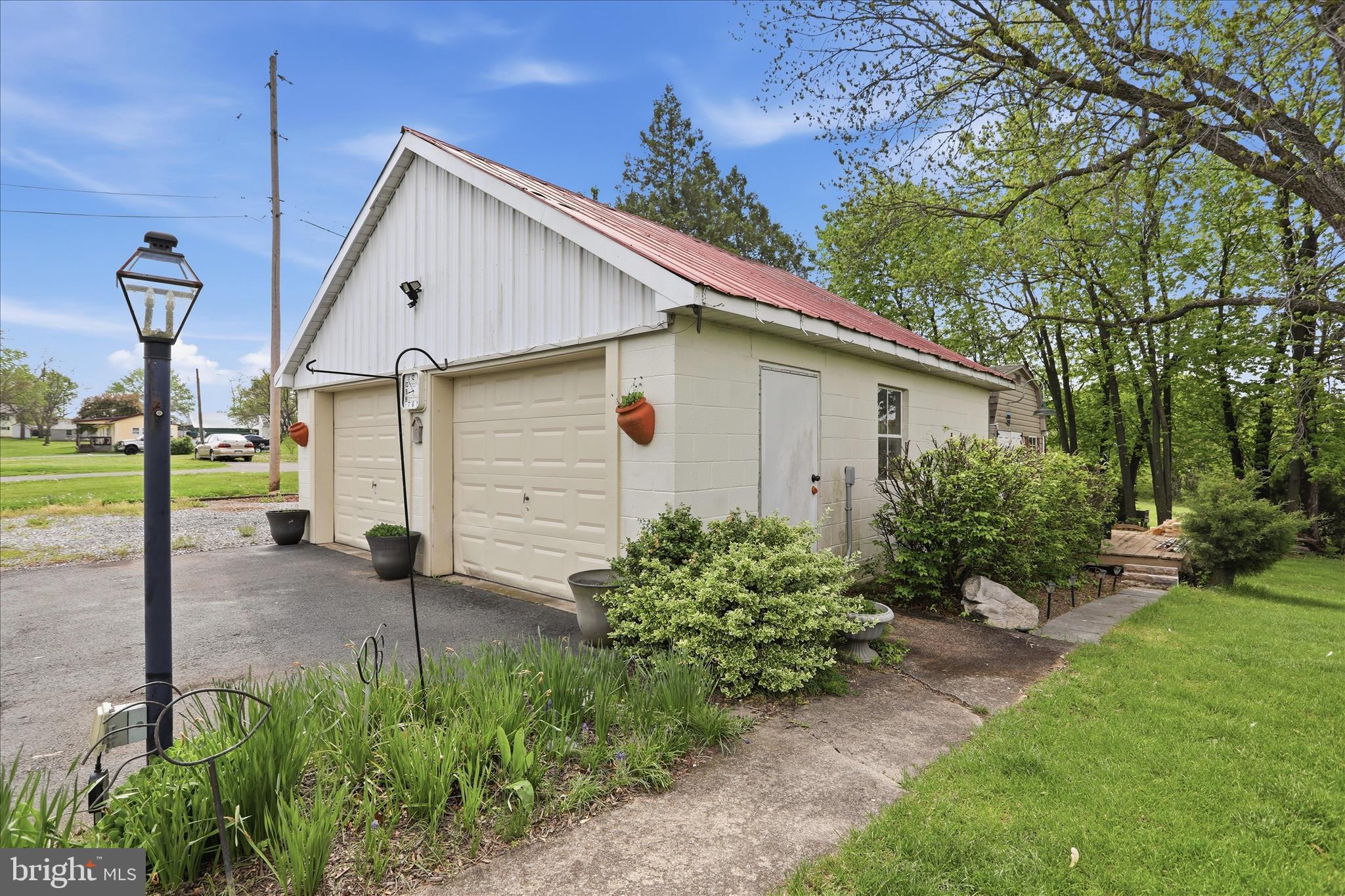 5704 Montgomery Church Road Greencastle, PA 17225 - Photo 28 of 41 2 car garage