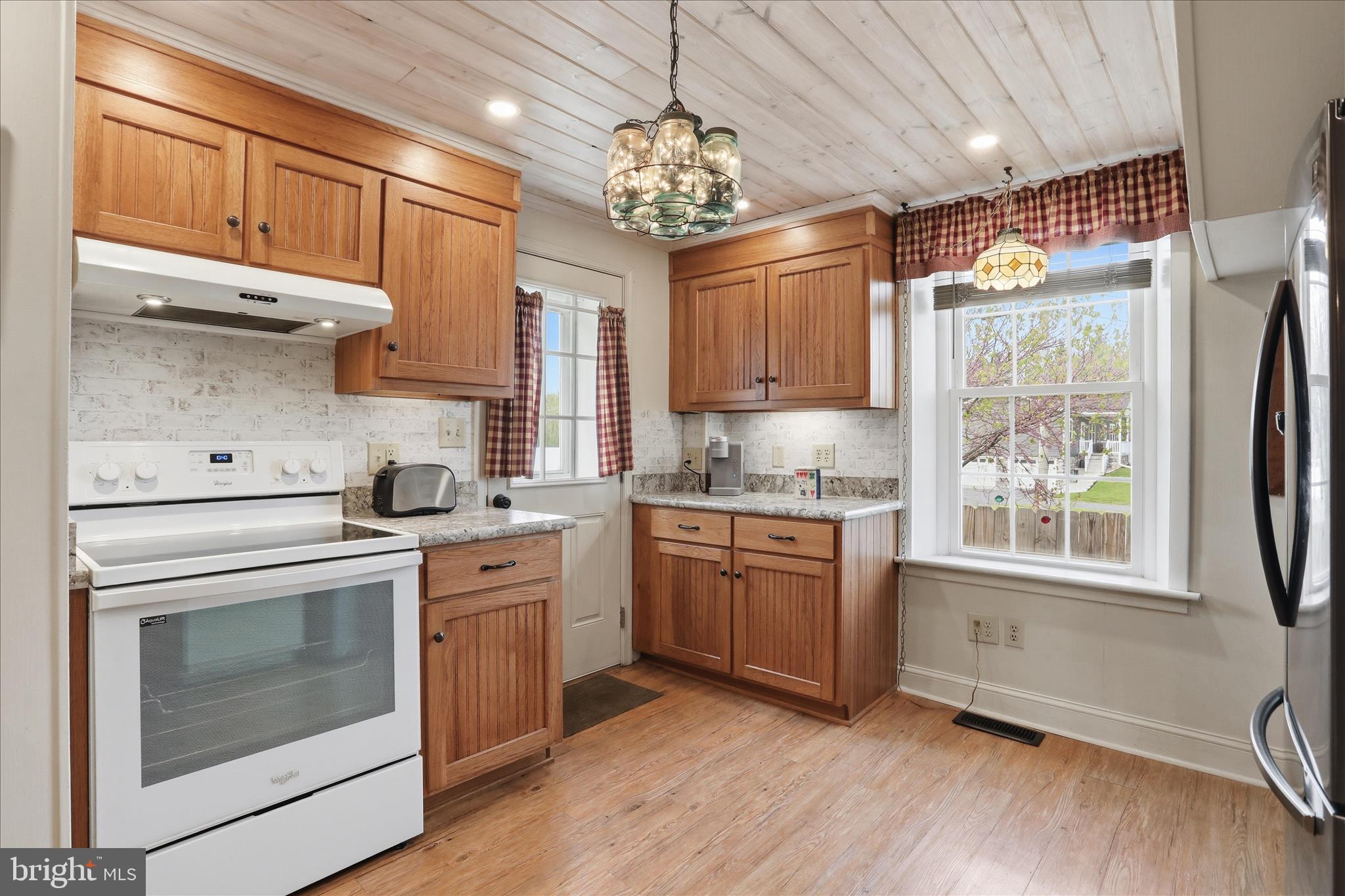 5704 Montgomery Church Road Greencastle, PA 17225 - Photo 7 of 41 Kitchen