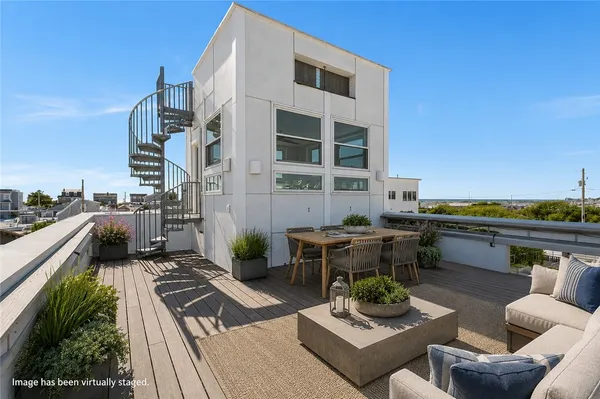 $1,495,000 | 6 Macalder Street, Narragansett, RI 02879