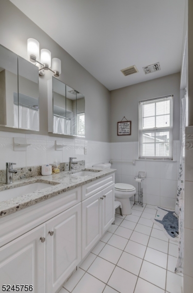 1053 Bertram Terrace Union, NJ 07083 - Photo 21 of 24