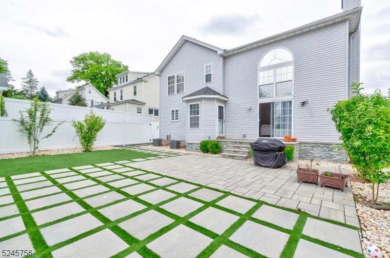 1053 Bertram Terrace Union, NJ 07083 - Photo 4 of 24