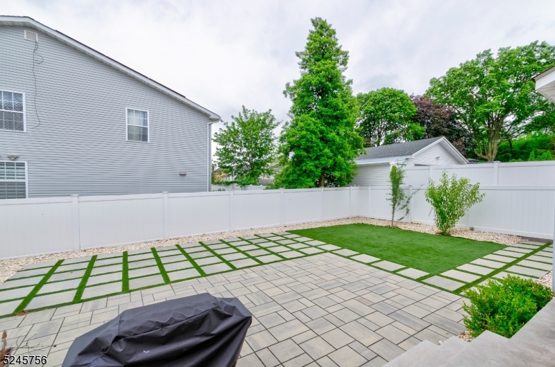 1053 Bertram Terrace Union, NJ 07083 - Photo 5 of 24