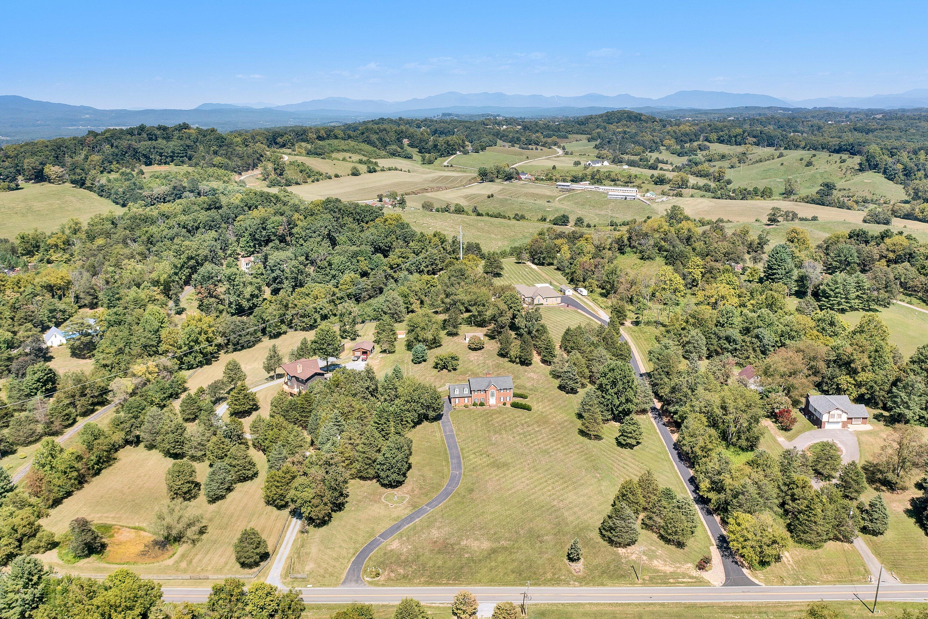 2314 Etzler Road Troutville, VA 24175 - Photo 2 of 56 Front